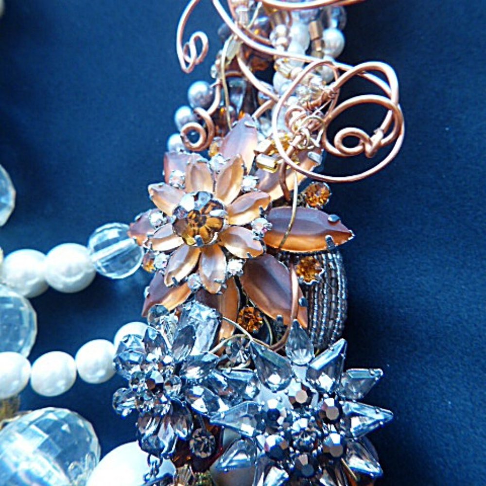 OOAK DESIGNER QUALITY ARTISAN CRAFTED VICTORIAN-STYLE STATEMENT NECKLACE